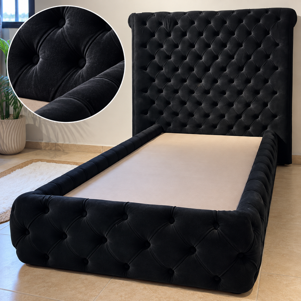 Lit Capitonné en Velours Noir avec Haute Tête de Lit et Cadre Enveloppant, Style Chesterfield