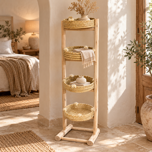Étagère debout en bois naturel – 4 paniers tressés à pompons, style bohème et artisanal