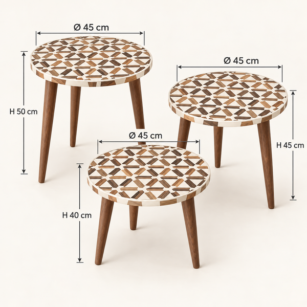 Set de 3 tables basses gigognes « Mosaïque » en marqueterie de bois et résine blanche – Pieds en bois