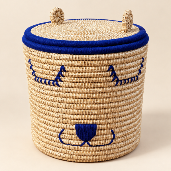 Panier de rangement ourson avec couvercle, fibres naturelles et fil bleu, pour chambre d'enfant