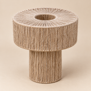 Cache-pot sur pied en corde de jute tressée – Forme graphique, style naturel et bohème