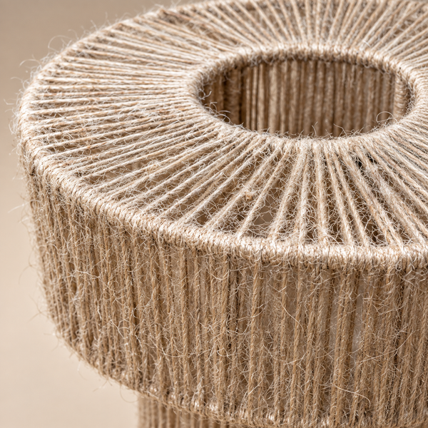 Cache-pot sur pied en corde de jute tressée – Forme graphique, style naturel et bohème