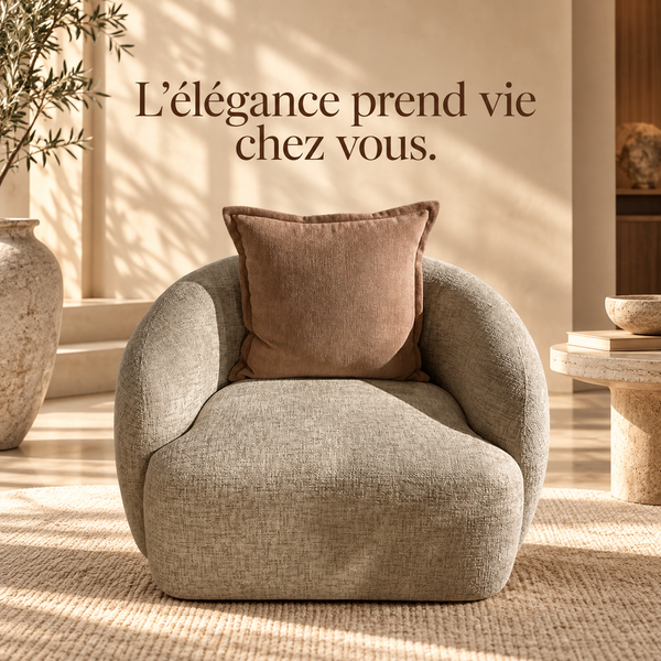 Fauteuil « Cocon » en tissu bouclé beige – Forme arrondie enveloppante
