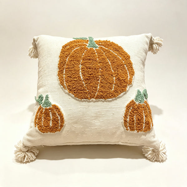 Coussin décoratif brodé citrouilles