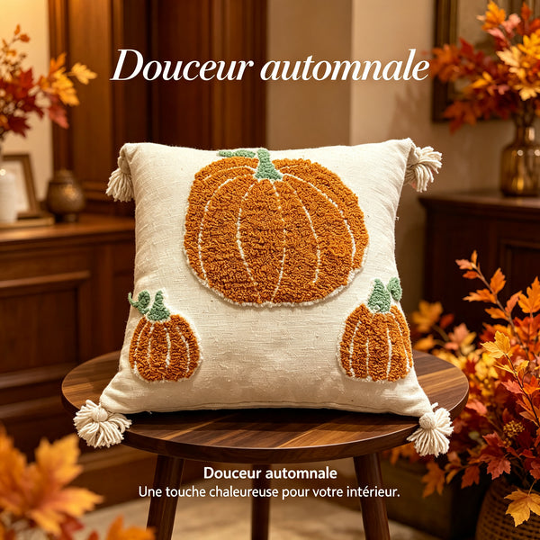 Coussin décoratif brodé citrouilles