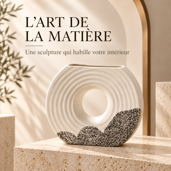 Vase Sculptural Ondulé – Ivoire et Noir