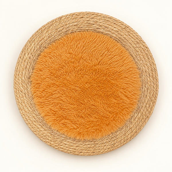 Tapis rond « Soleil » en fibre naturelle tressée et fourrure synthétique orange – Bordure en jonc