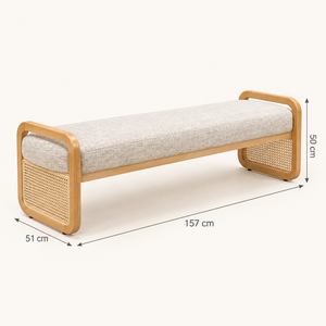 Banc « Canna » en bois clair et cannage – Assise rembourrée en tissu bouclé beige