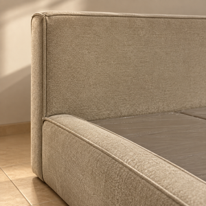 Lit Plateforme Taupe en Velours Ras, Tête de Lit Droite avec Passepoil