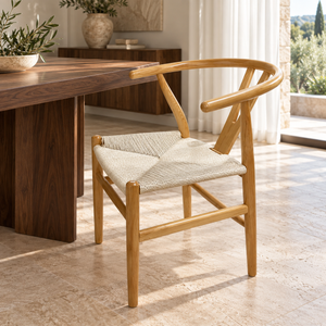 Chaise « Wishbone » en bois clair et assise en corde tressée – Dossier courbé en Y