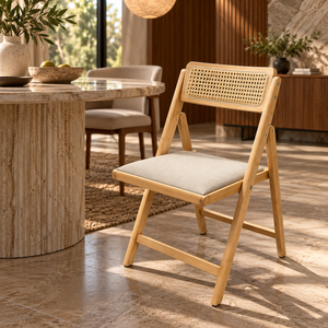 Chaise pliante « Canna » en bois clair et cannage – Assise rembourrée beige