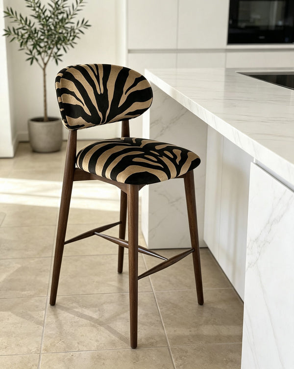 Chaise de bar motif zèbre en velours – Piètement bois massif style mid-century