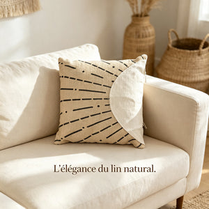 Coussin décoratif carré en lin beige avec motif abstrait noir
