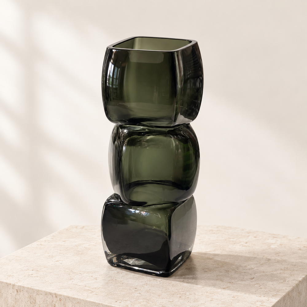 Vase Sculptural en Verre Fumé