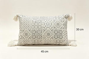 Coussin rectangulaire écru à motifs mosaïque gris anthracite