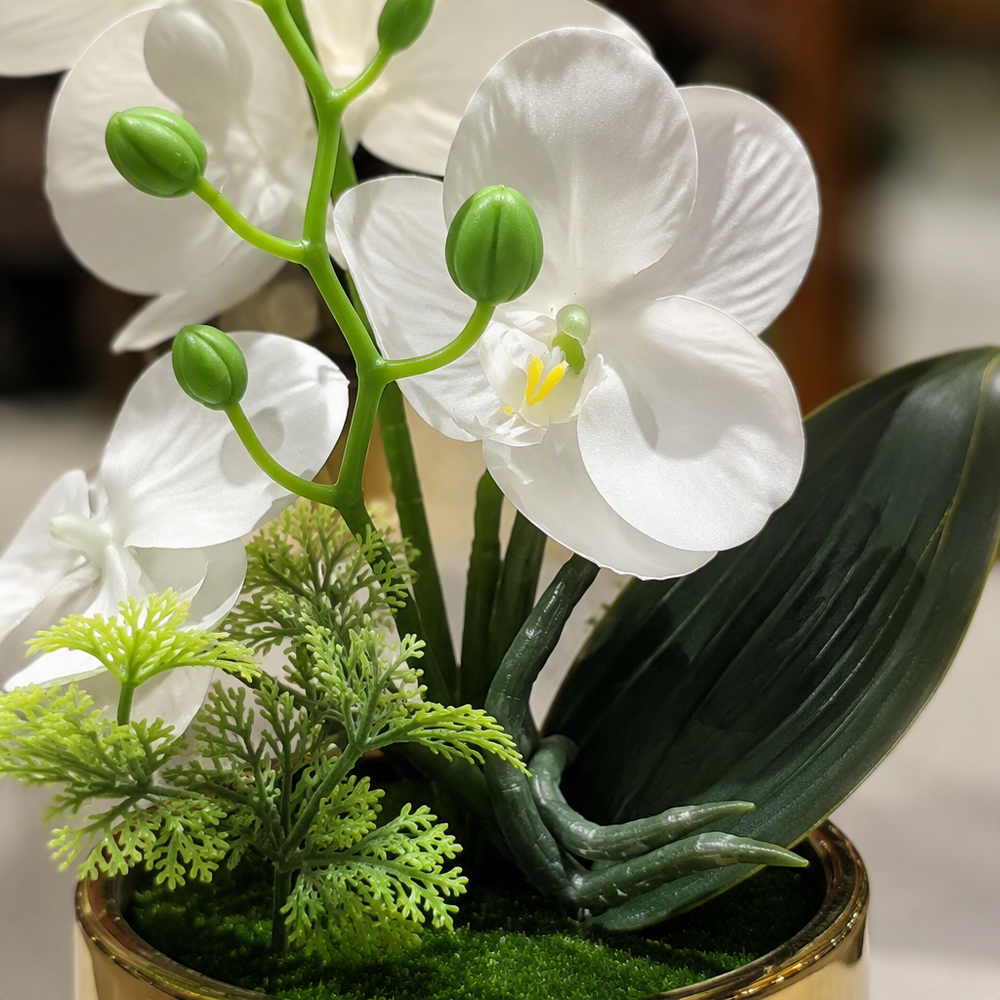 Orchidée artificielle en pot doré